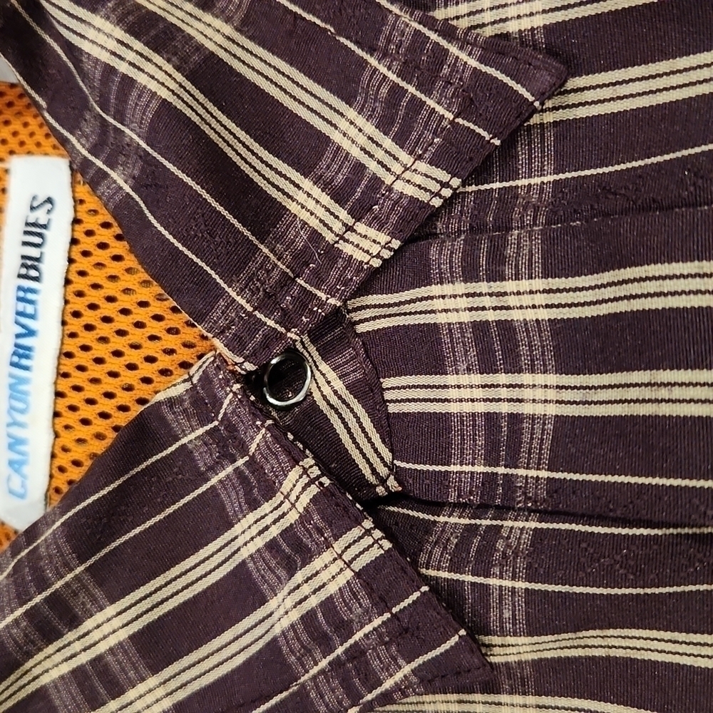 3/$20 Canyon River Blues Brown Plaid Button-Up Shirt - Picture 5 of 9